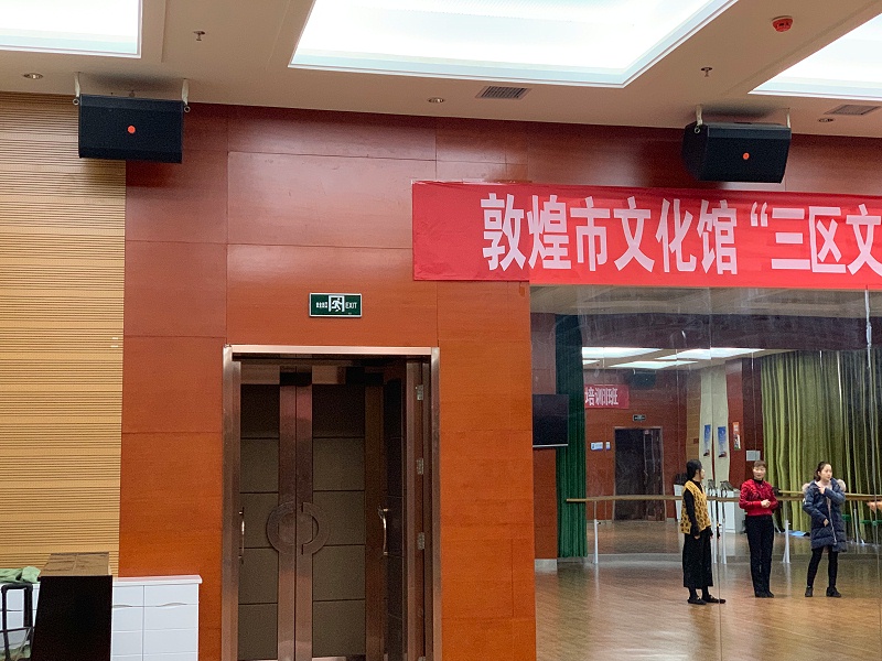 舞台羞羞视频在线播放在舞台美术中的作用